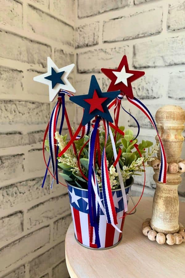 Patriotic Tiered Tray Decor